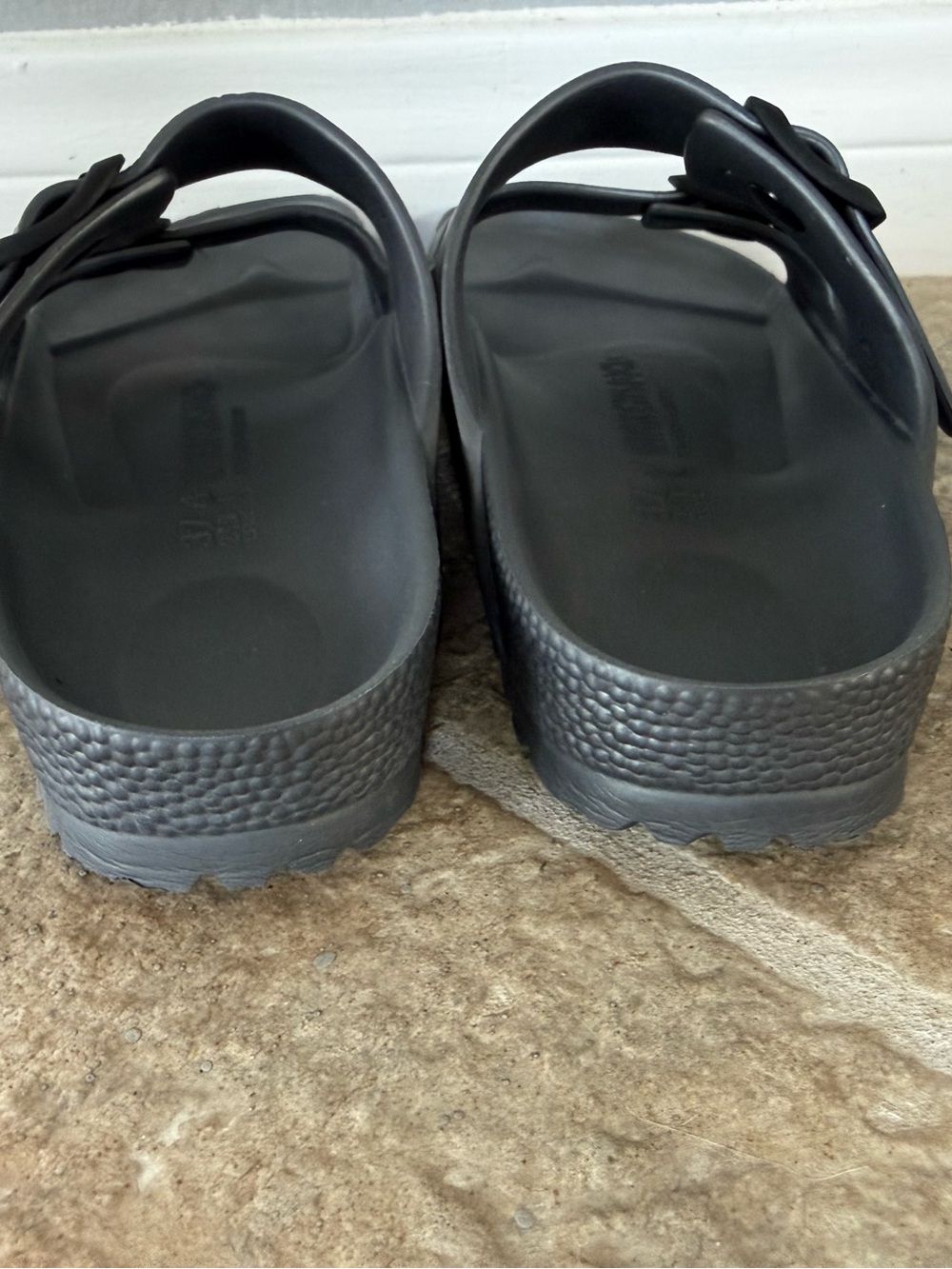 Birkenstock Arizona Essentials Sandals EVA Color: Black Size 37 - Picture 2 of 6